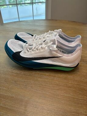 Nike Dragonfly 2 Elite Track and Field Spikes - new - size 11.5 men’s